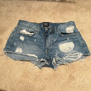 BDG Essential Midrise Shorts!